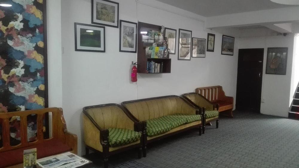 Hotel Nana Катманду Экстерьер фото