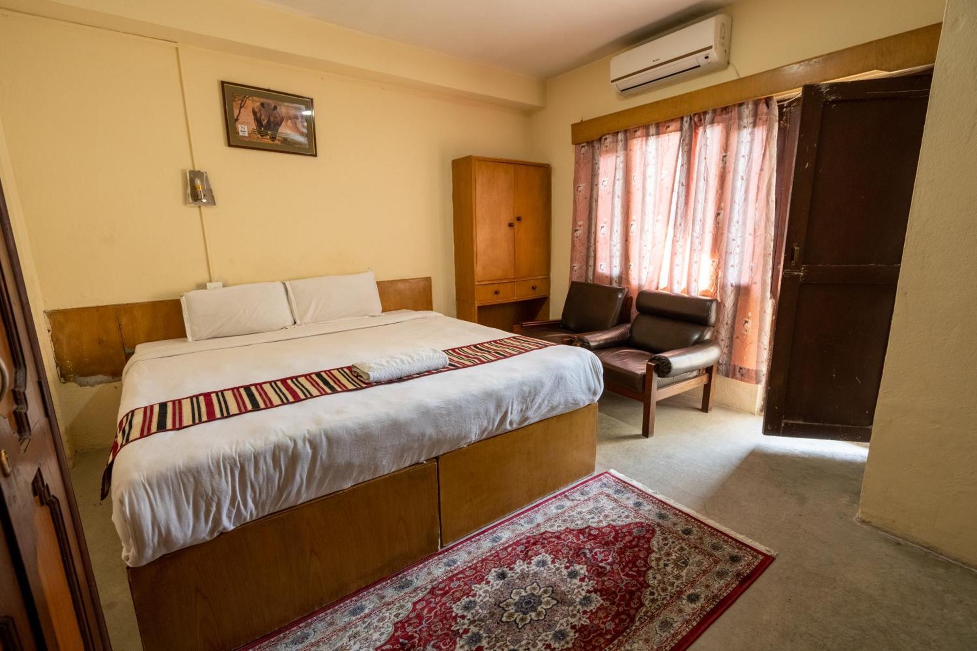 Hotel Nana Катманду Экстерьер фото